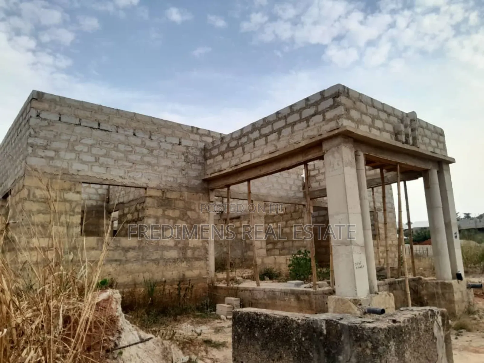4bdrm House In Fredimens Real, Atwima Kwanwoma For Sale
