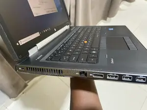 Laptop HP EliteBook 8760W 16GB Intel Core i5 HDD+SSD 128GB