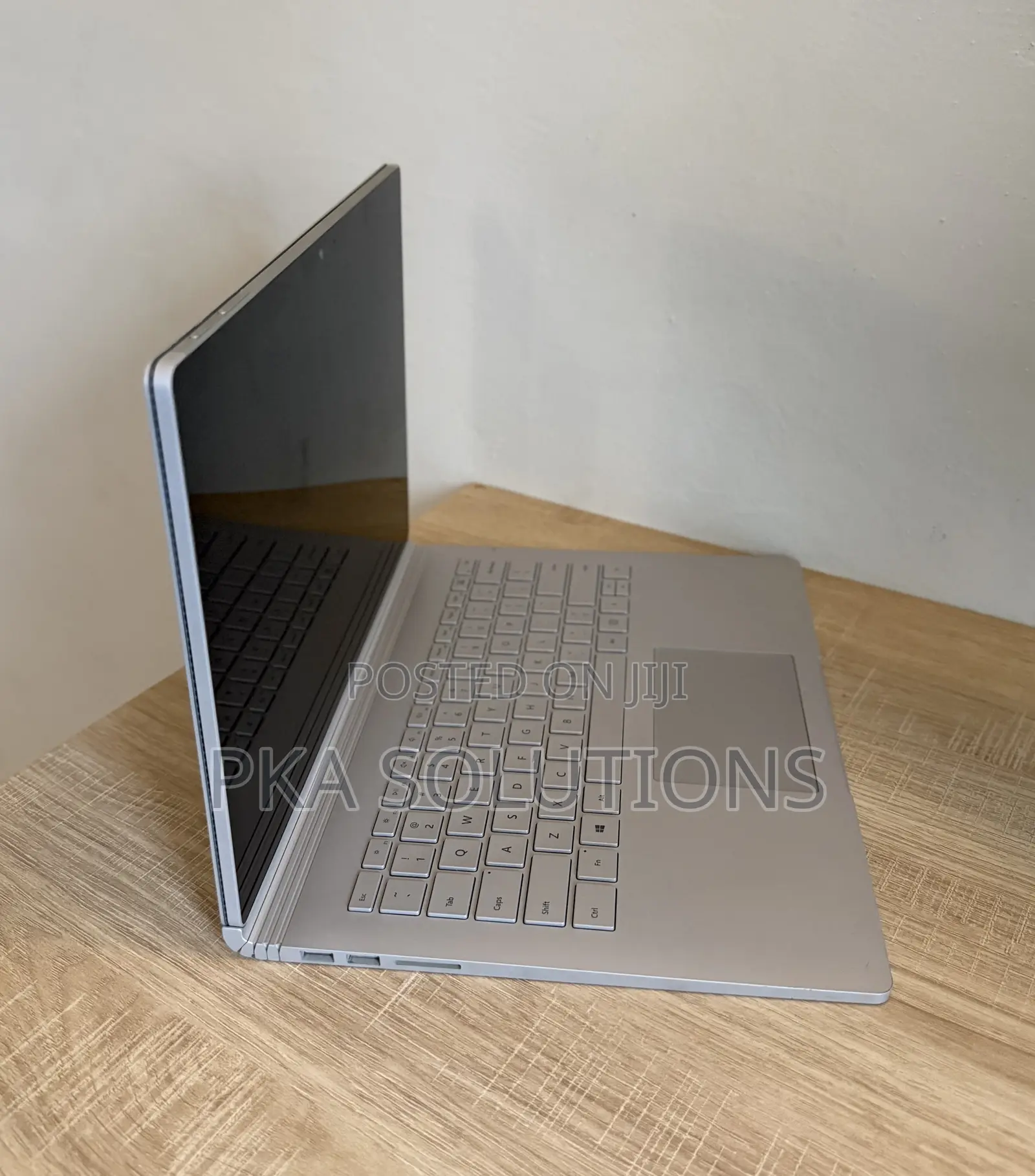 Laptop Microsoft Surface Book 2 8GB Intel Core I5 SSD 256GB