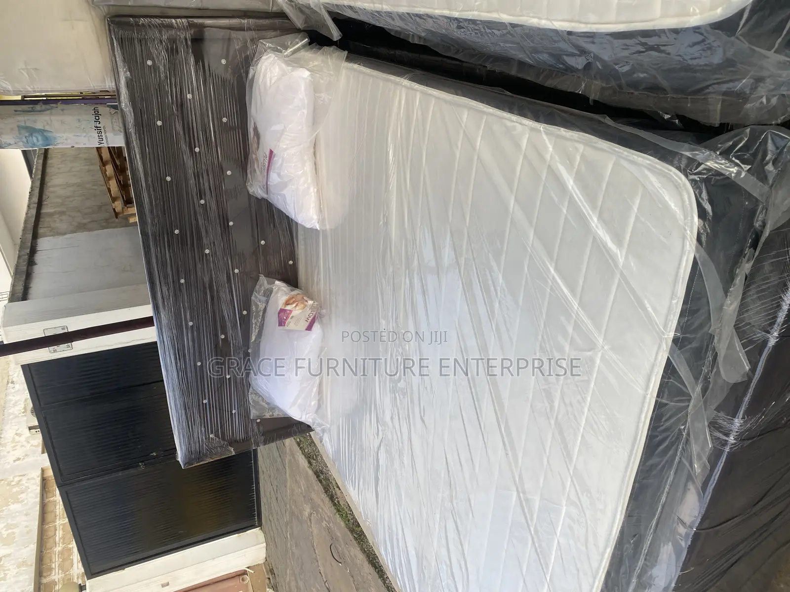 Queen Size Bed Hot Sale
