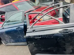 Honda Civic 2023 Doors Available
