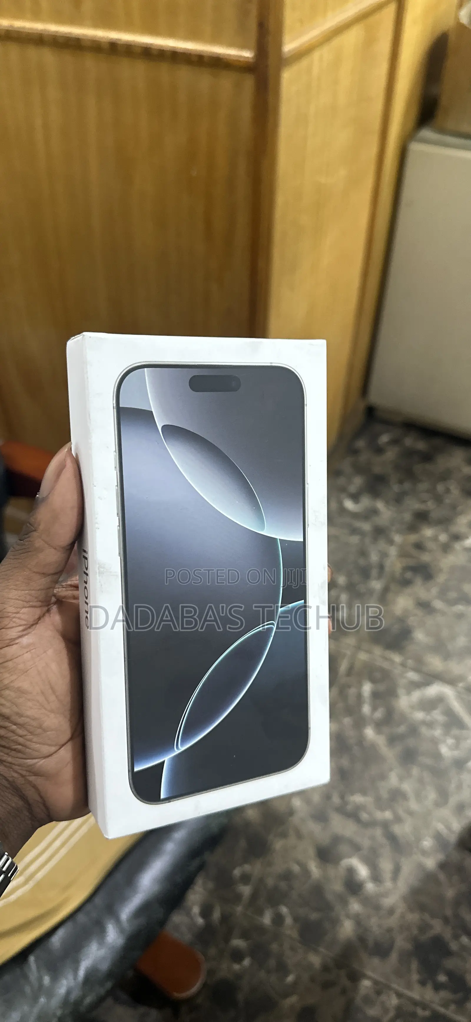 New Apple iPhone 16 Pro Max 256 GB White
