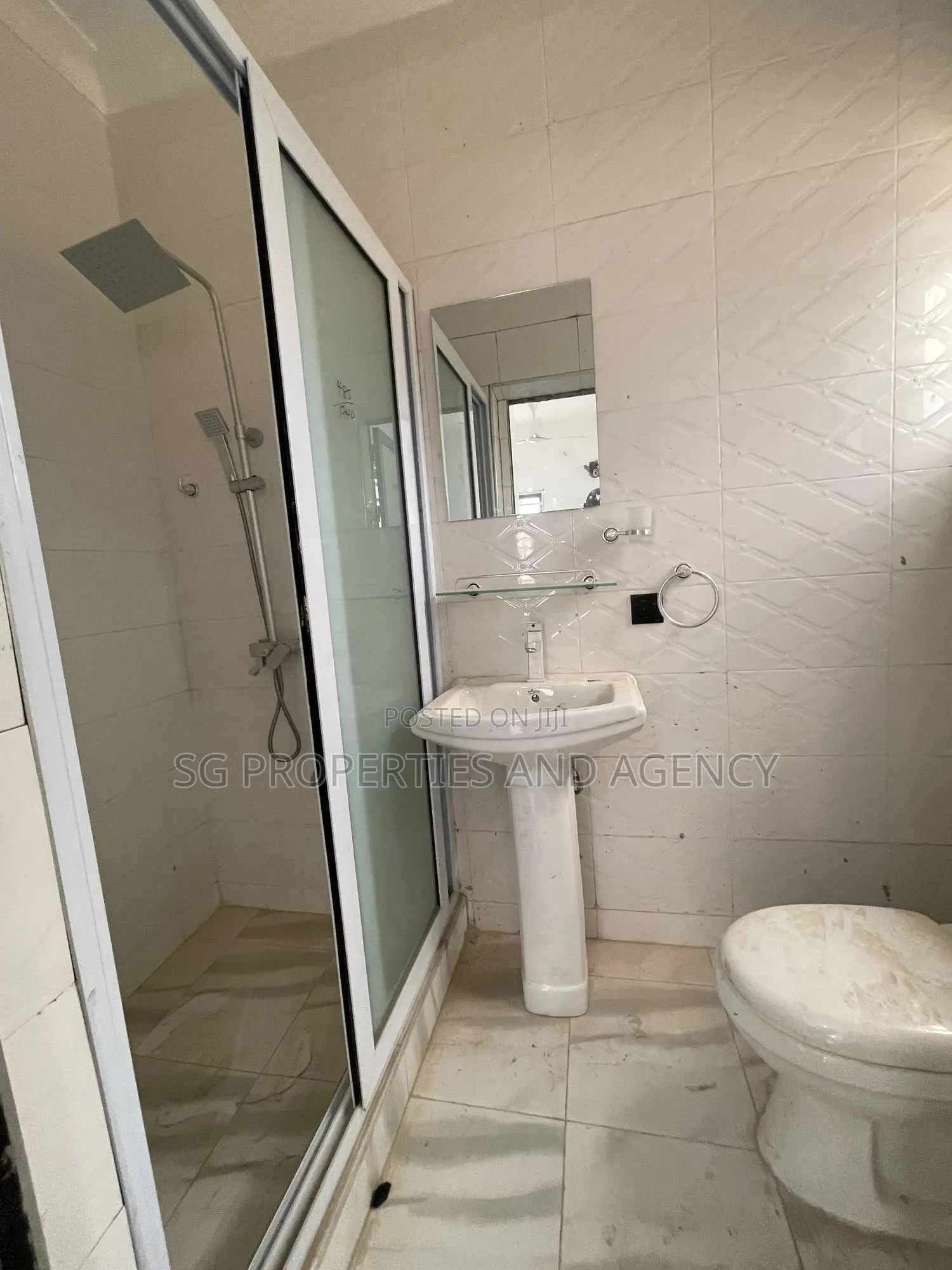 3bdrm House in Spintex, Baatsona Total for sale