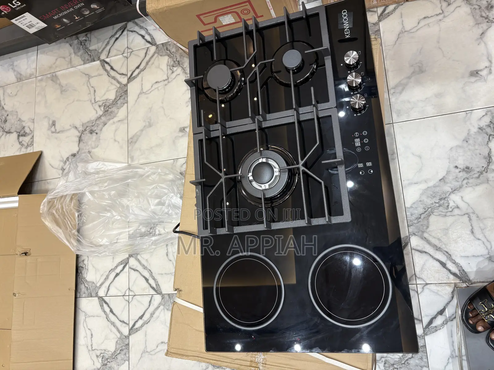 Quality Yet Affordable Kenwood 90cm 3 Gas + 2 Electric Hob.