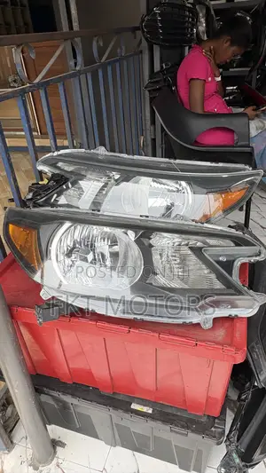 Honda Crv Headlight  2012,2013,2014,2015,2016,2017