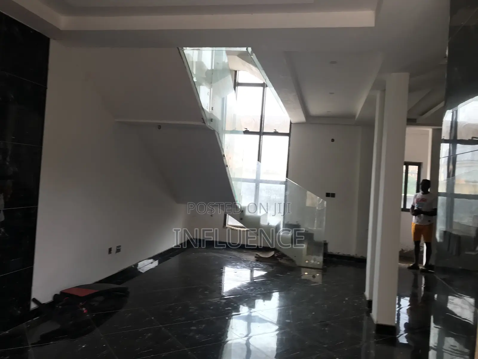 3bdrm House in American House Area, East Legon for sale