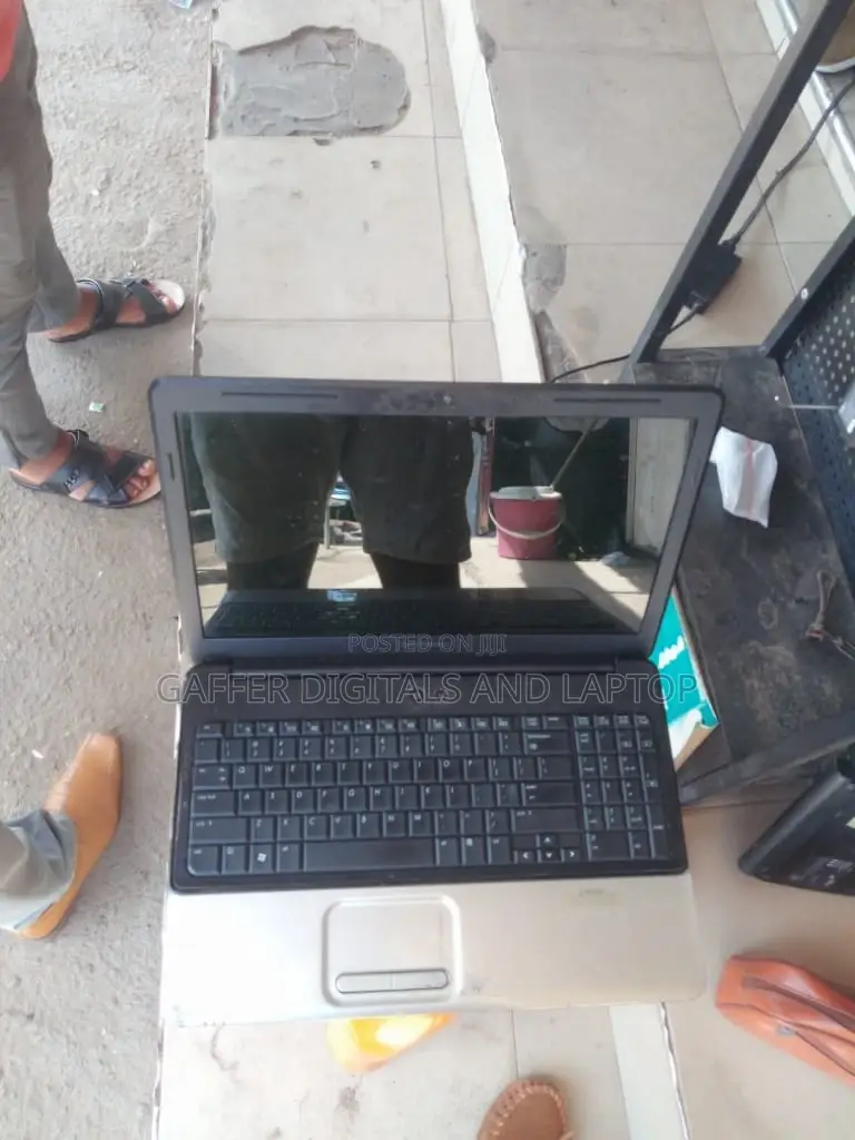 Laptop HP Compaq NW9440 3GB Intel Core 2 Duo HDD 320GB