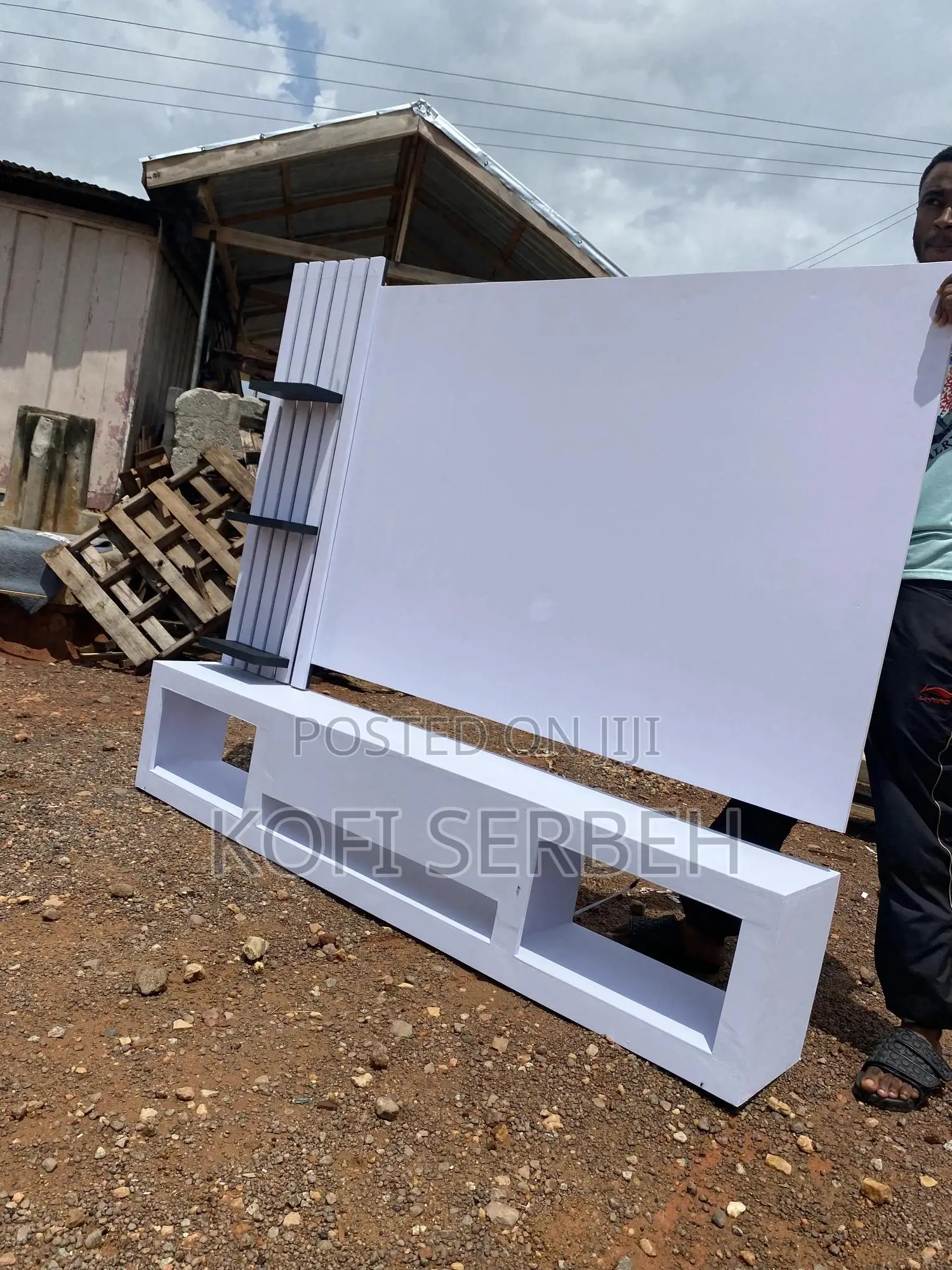 Led Tv Stand With Led Mount