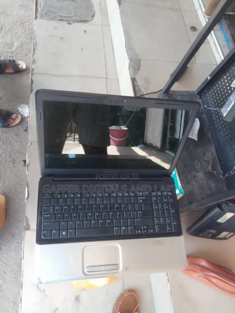 Laptop HP Compaq NW9440 3GB Intel Core 2 Duo HDD 320GB