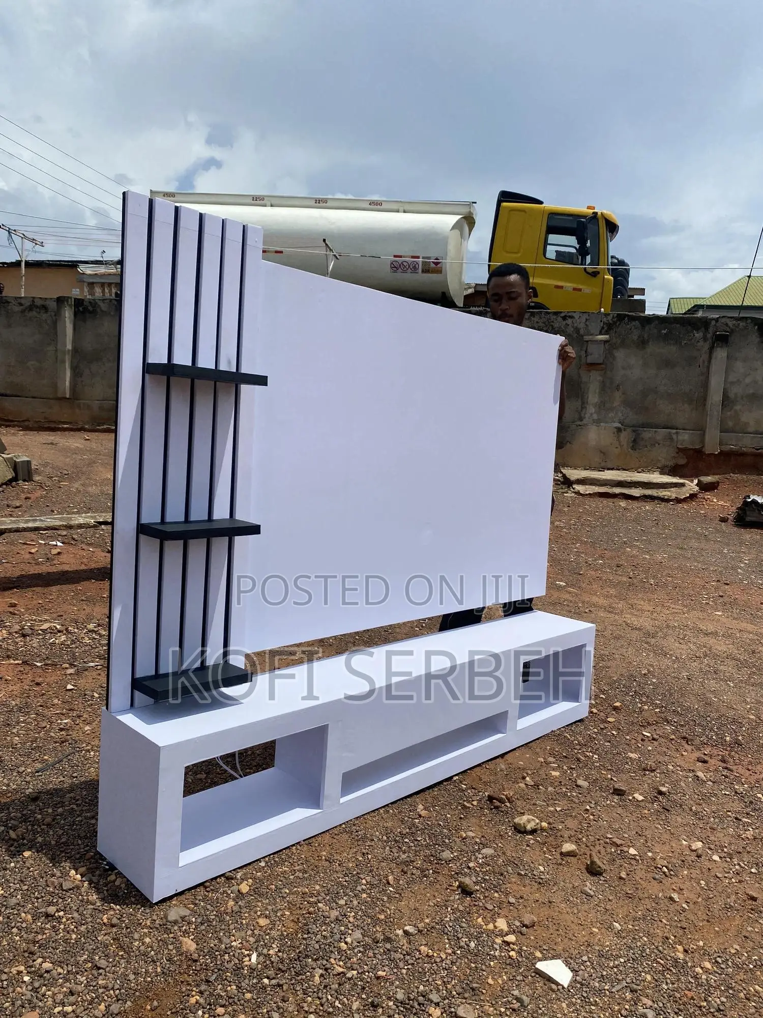 Led Tv Stand With Led Mount