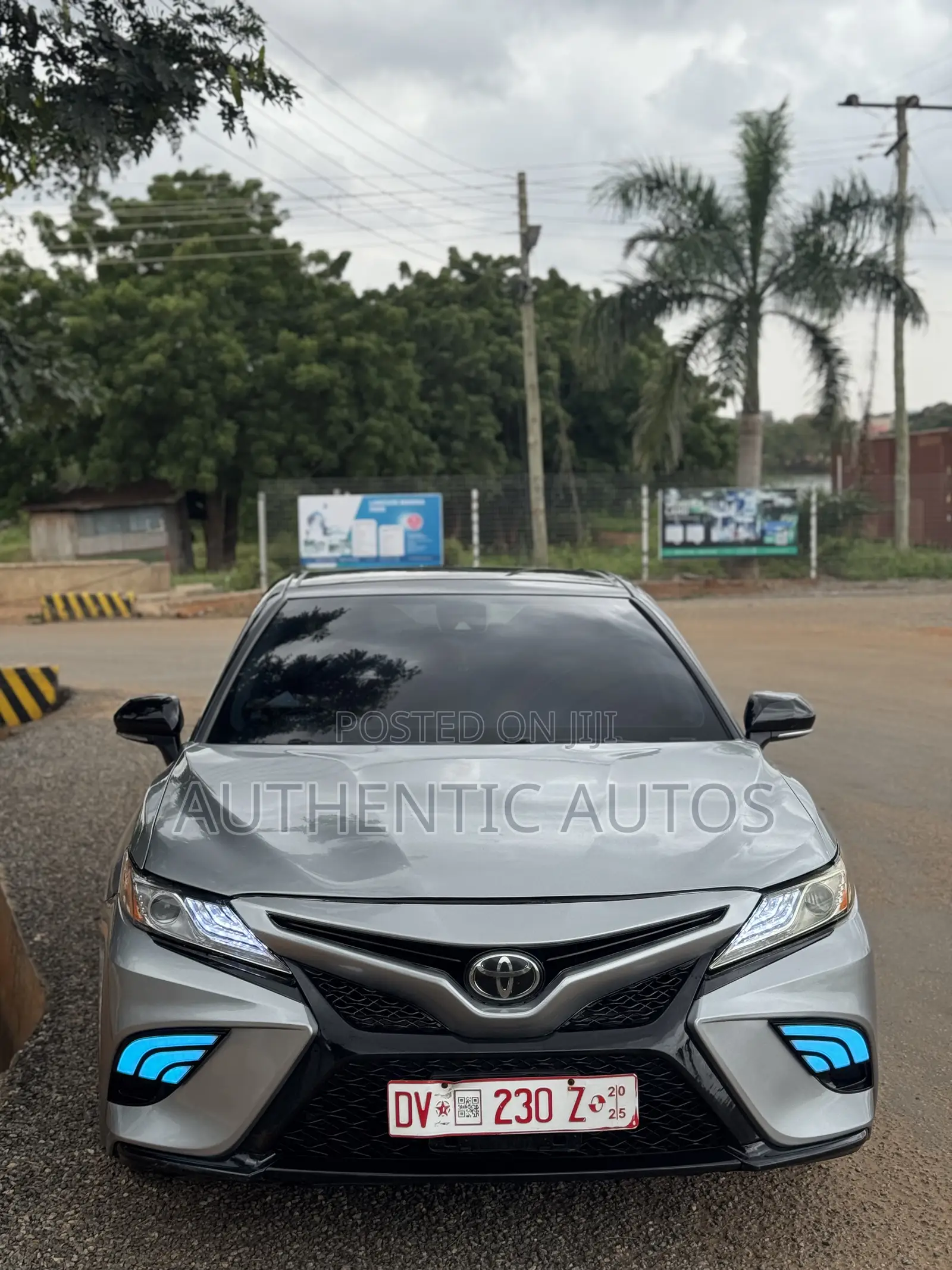 Toyota Camry 2019 Silver