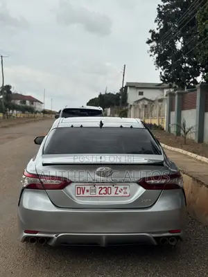 Toyota Camry 2019 Silver