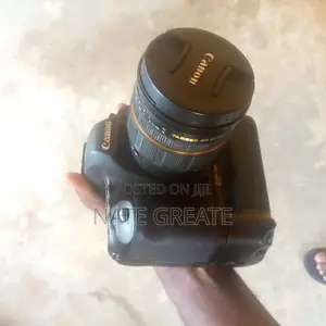 5d Mark 2 Camera