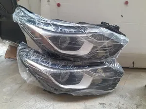 Chevrolet Equinox 2019 Headlight Pair