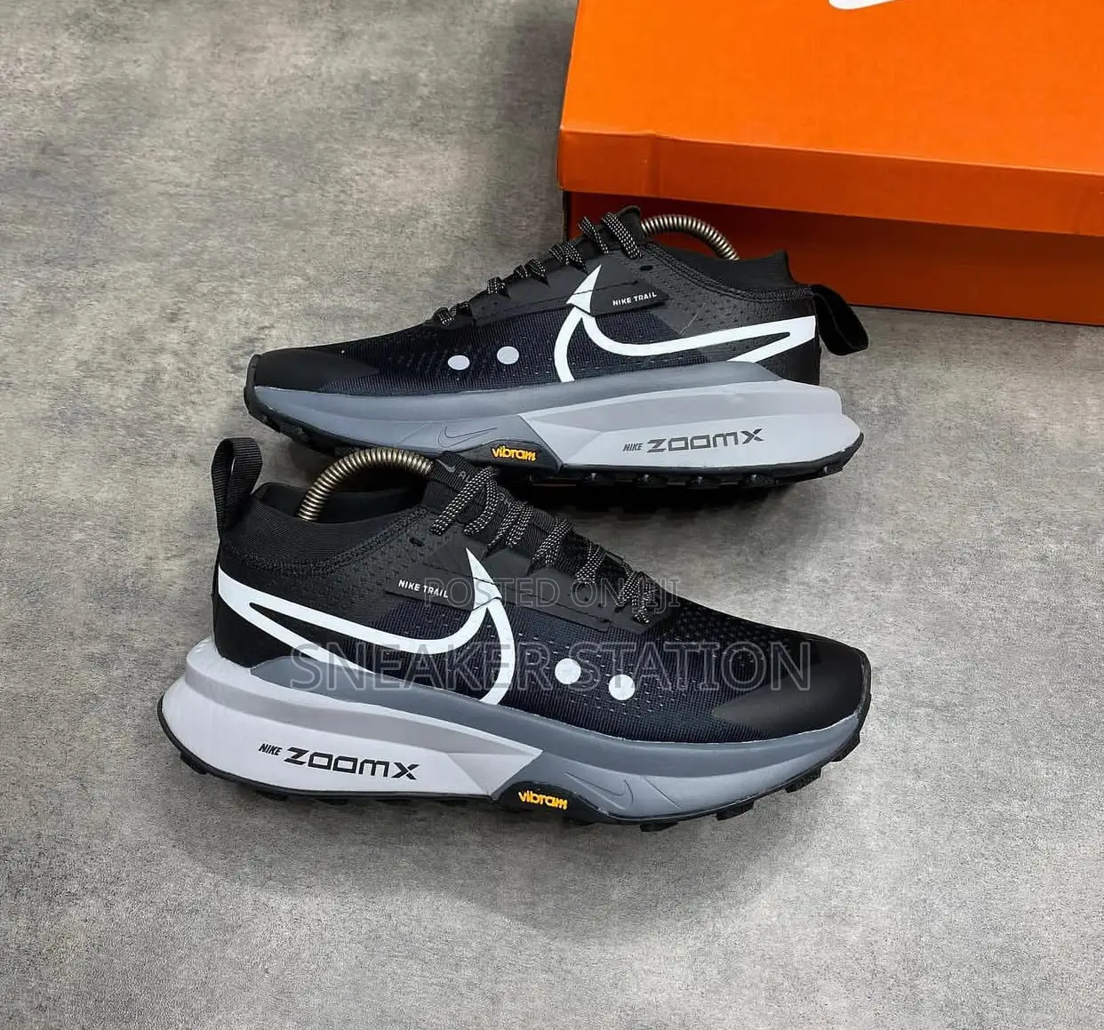 Nike Pegasus Trail Sneakers