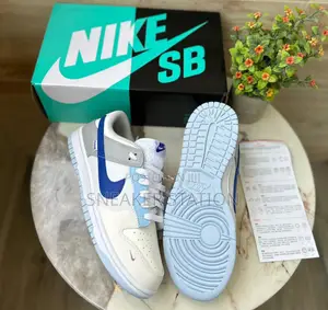 Nike Sb Dunks Low Hyper Royal