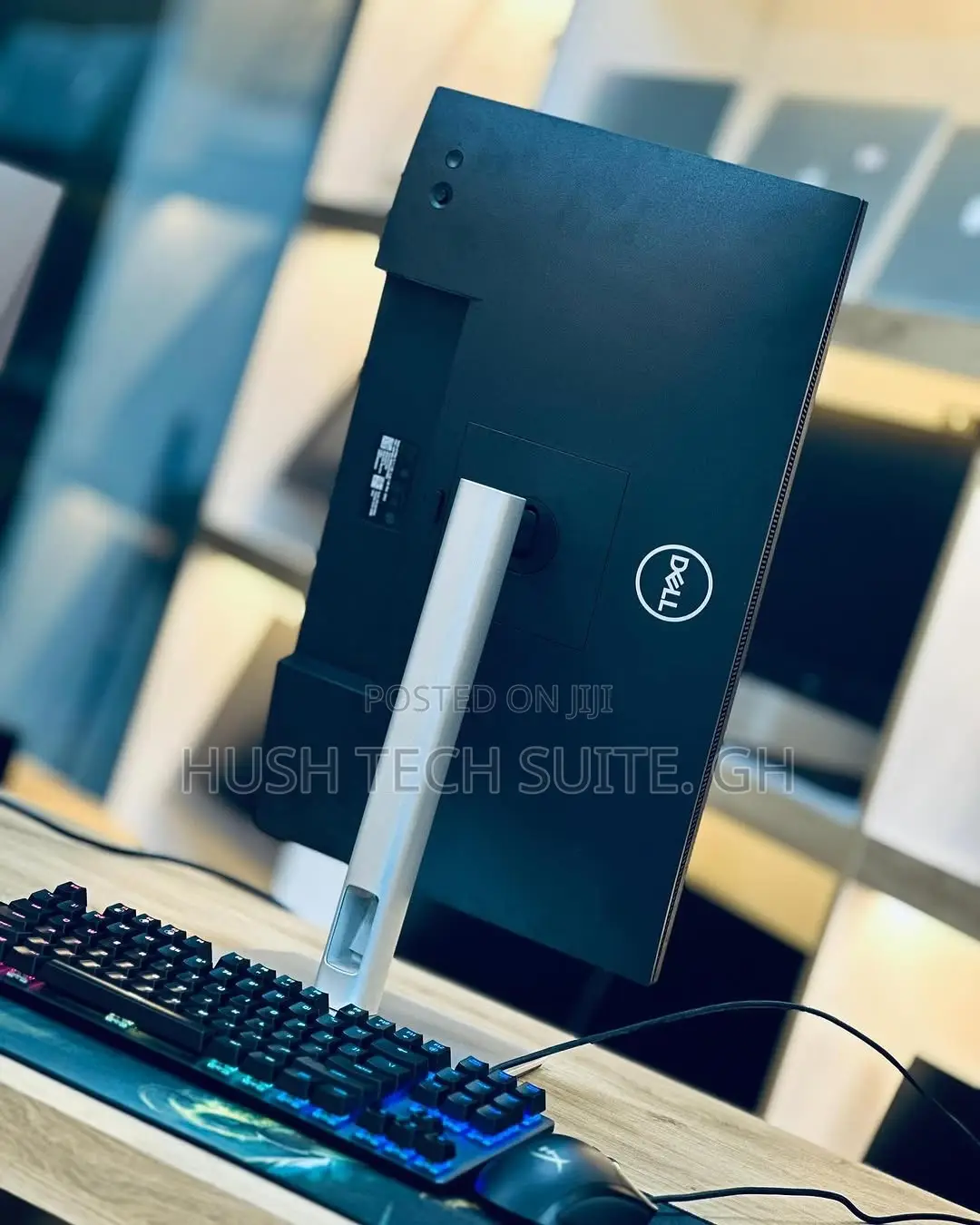 Dell 24” Type C Ips Edgeless Display Monitor