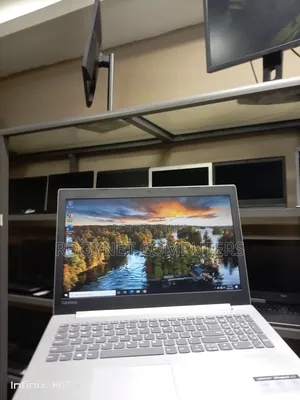 Laptop Lenovo IdeaPad 330S 8GB Intel Core i3 SSD 256GB