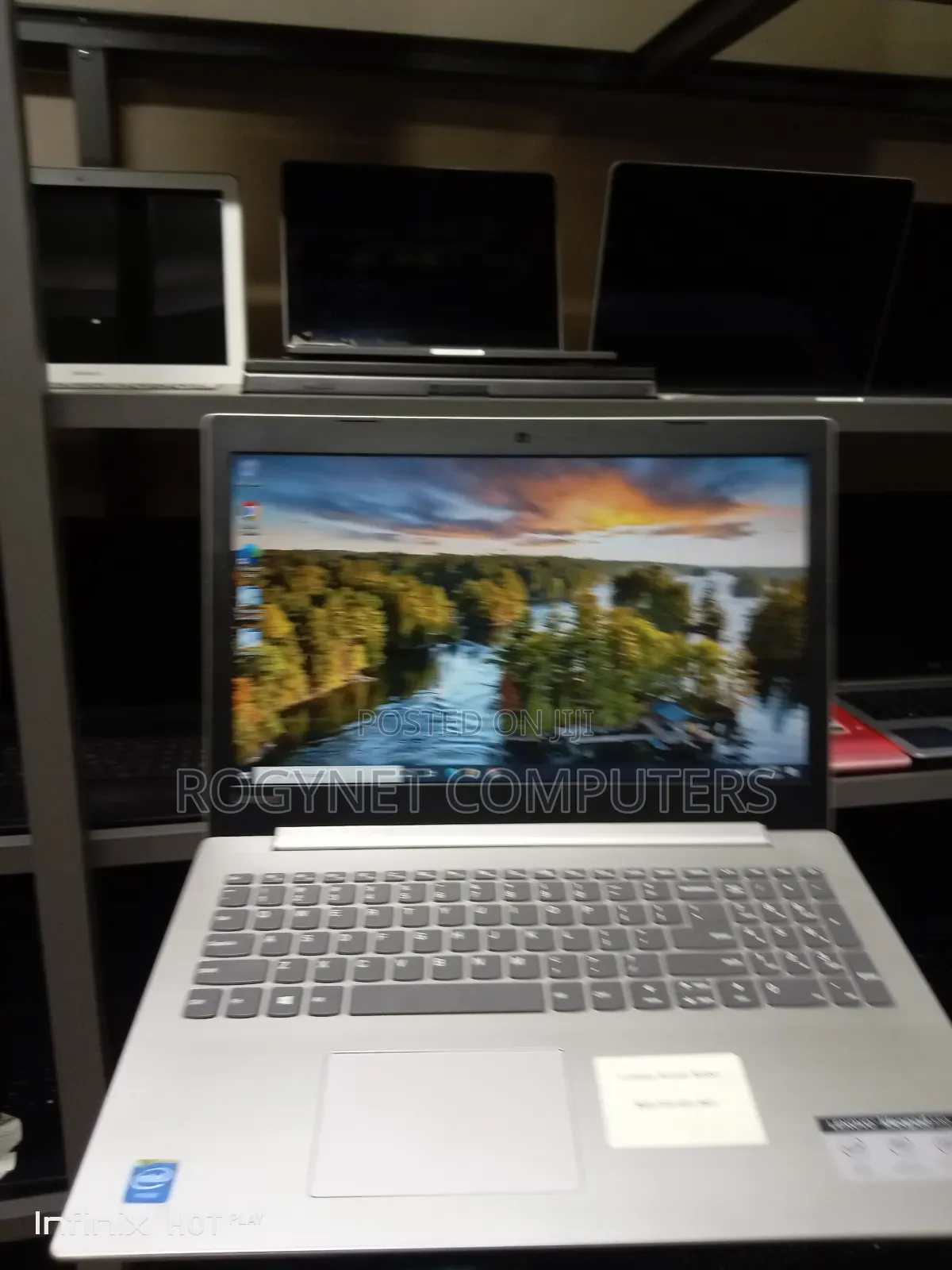 Laptop Lenovo IdeaPad 330S 8GB Intel Core i3 SSD 256GB