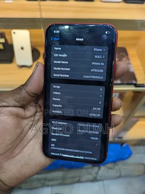 Apple iPhone XR 64 GB Red