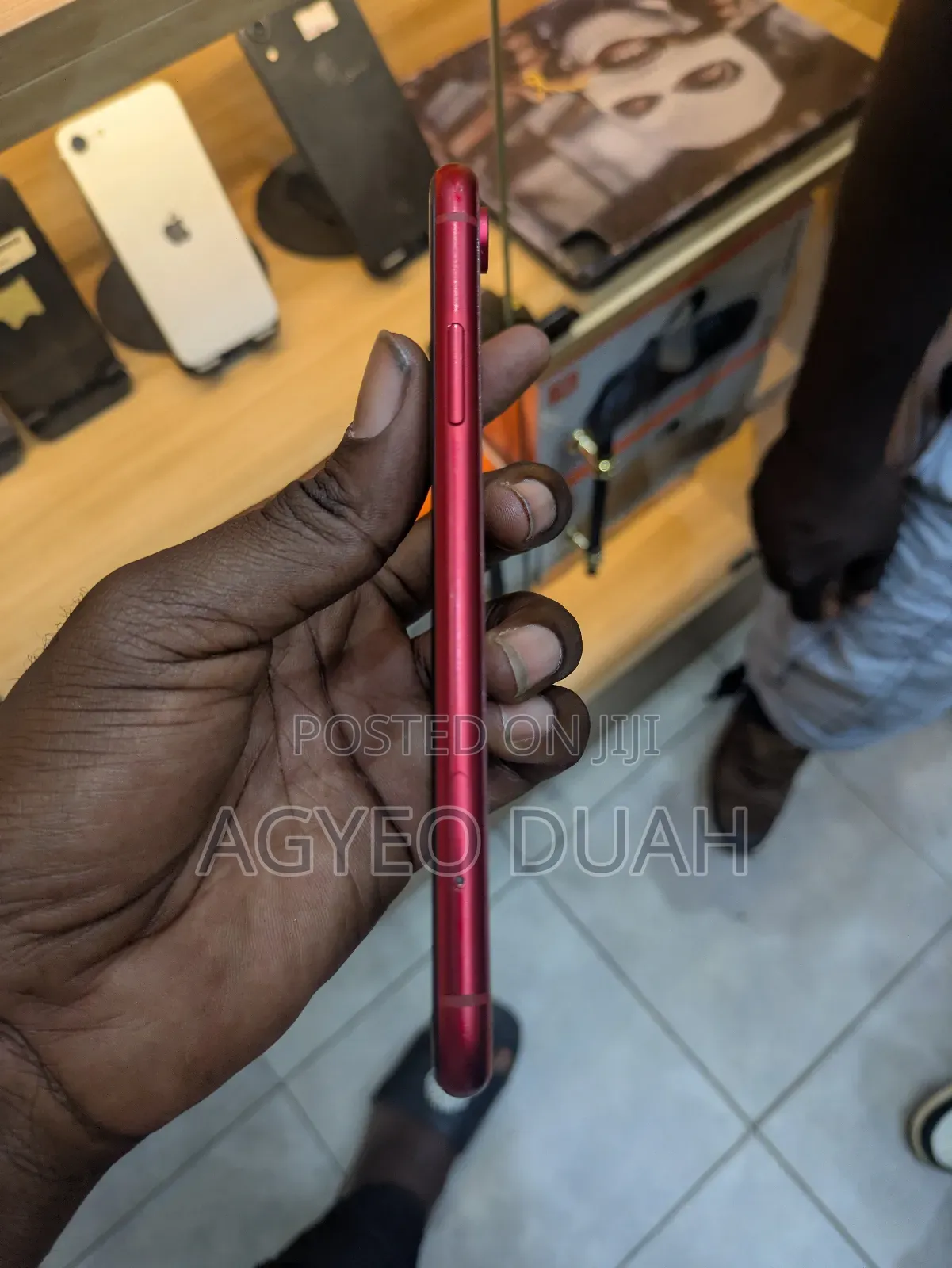 Apple iPhone XR 64 GB Red