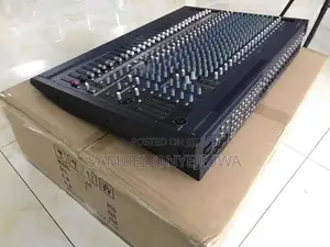 Yamaha Mg24/14fx 24-channel Mixer With Dual Efx