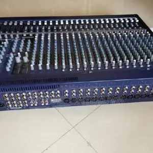Yamaha Mg24/14fx 24-channel Mixer With Dual Efx