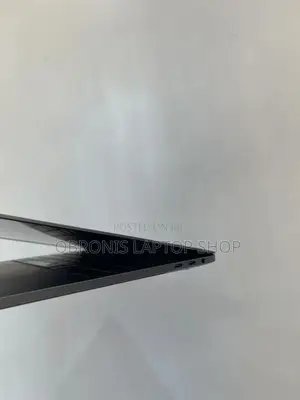 Laptop Apple MacBook Pro 2020 16GB Intel Core i7 SSD 512GB