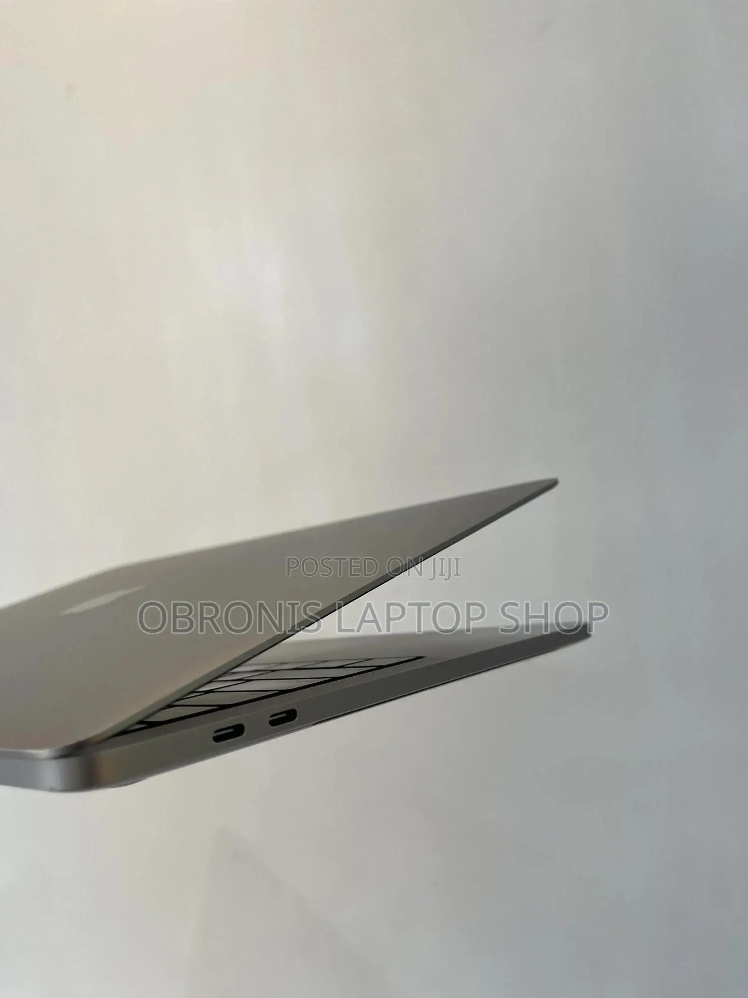 Laptop Apple MacBook Pro 2020 16GB Intel Core i7 SSD 512GB