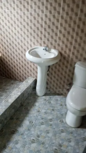 3 Bedroom Executive for Sale in Kasoa Roman