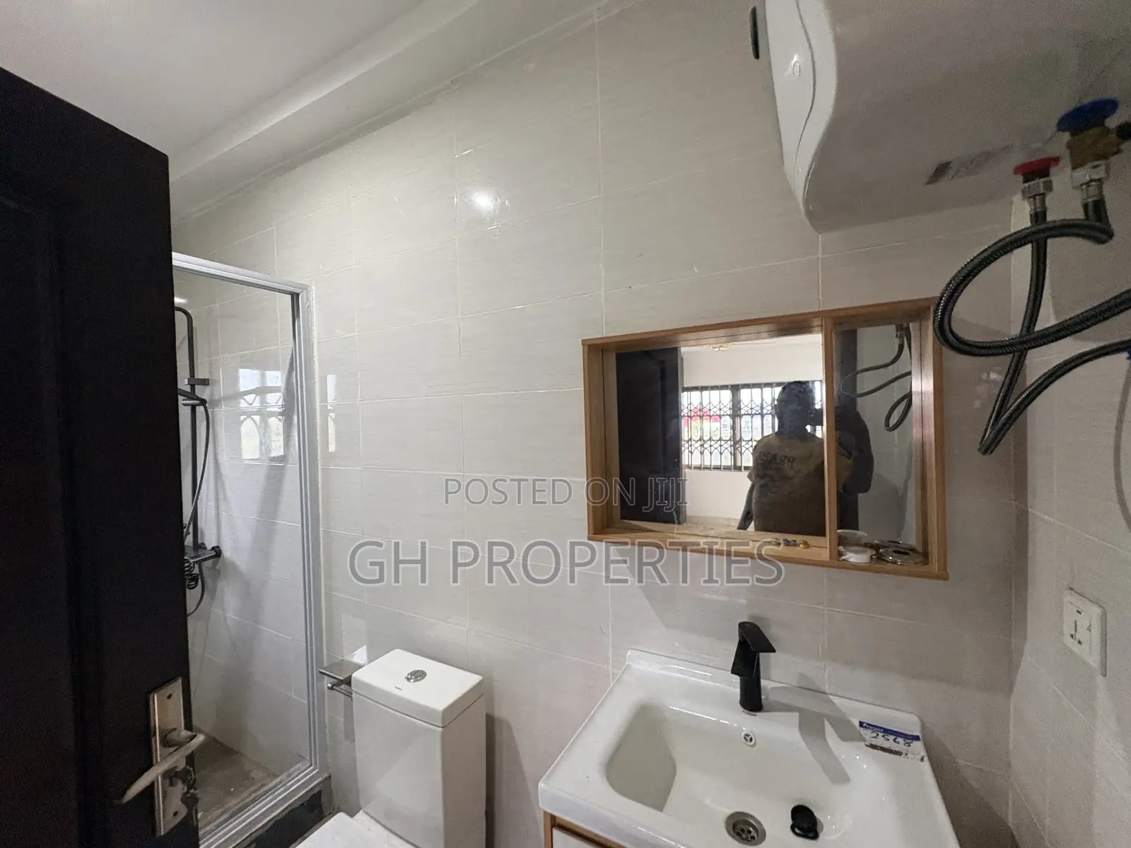 4bdrm Apartment in Kaase Oti, Kumasi Metropolitan for rent