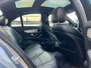 Mercedes-Benz C300 2015 Silver