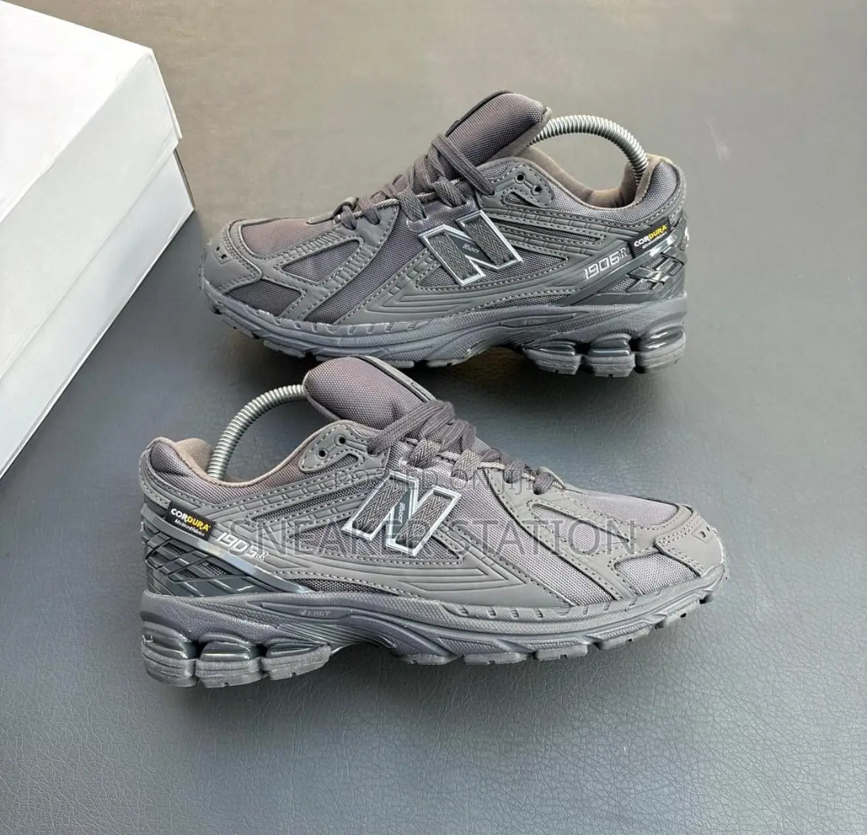 New Balance 1906r Cordura Magnet