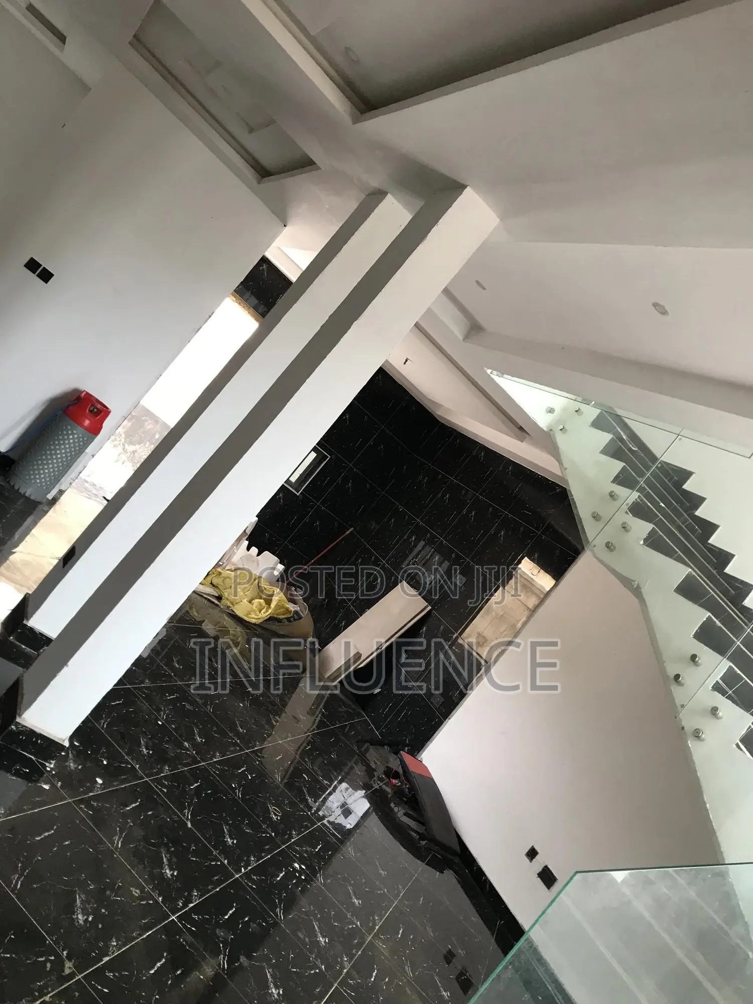 3bdrm House in American House Area, East Legon for sale