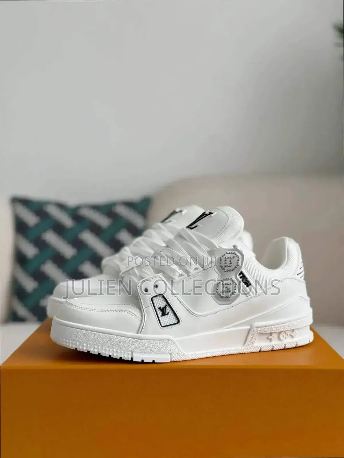 Louis Vuitton Lv White Leather