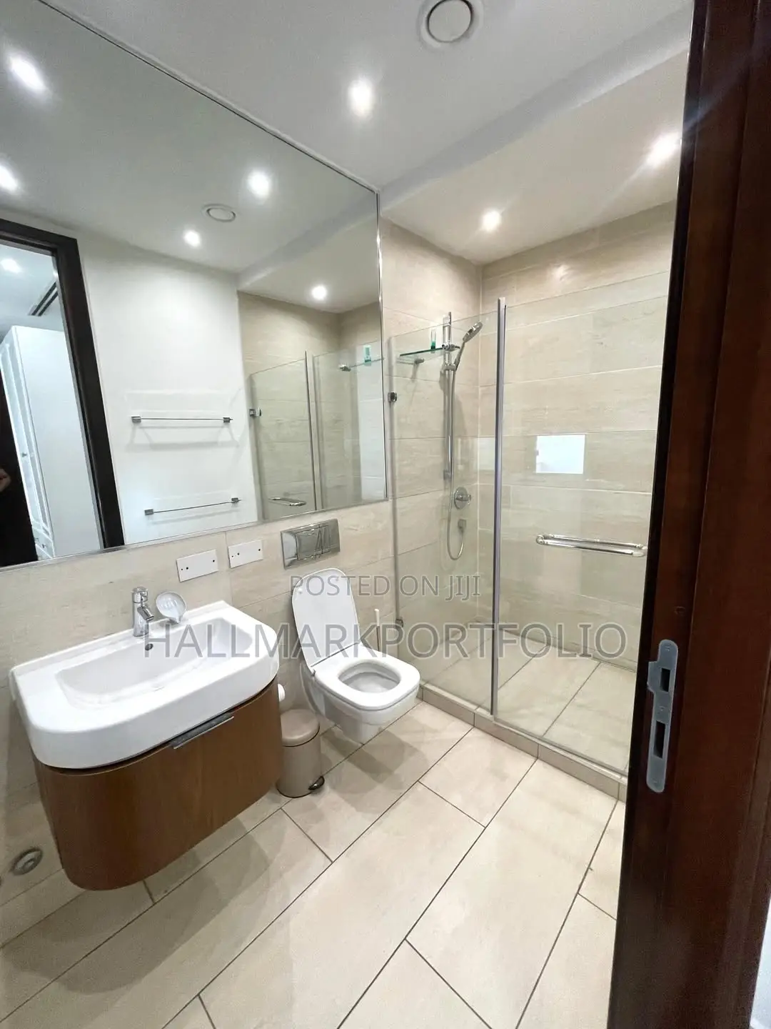 Furnished 3bdrm Apartment in Villagio, Airport Residential Area
