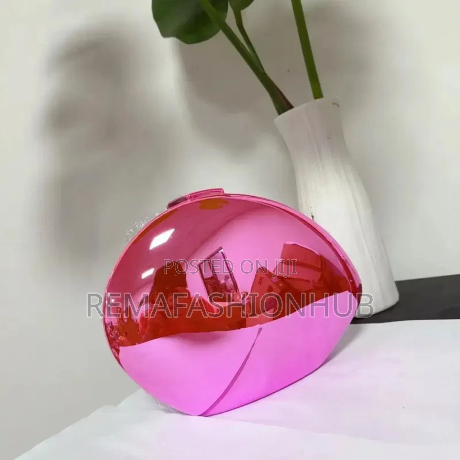 Acrylic Concave Oval Shaped Party Mirror Clutch Purse
