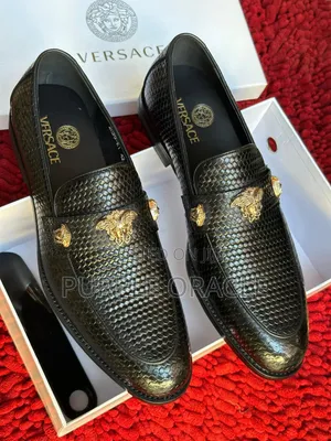 Solid Glossy High-End Versace Loafer