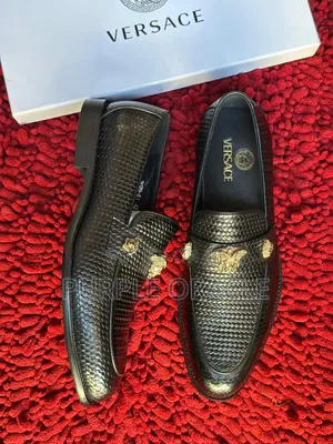 Solid Glossy High-End Versace Loafer