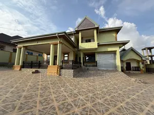 4bdrm House in Retede Properties, Atwima Kwanwoma for rent