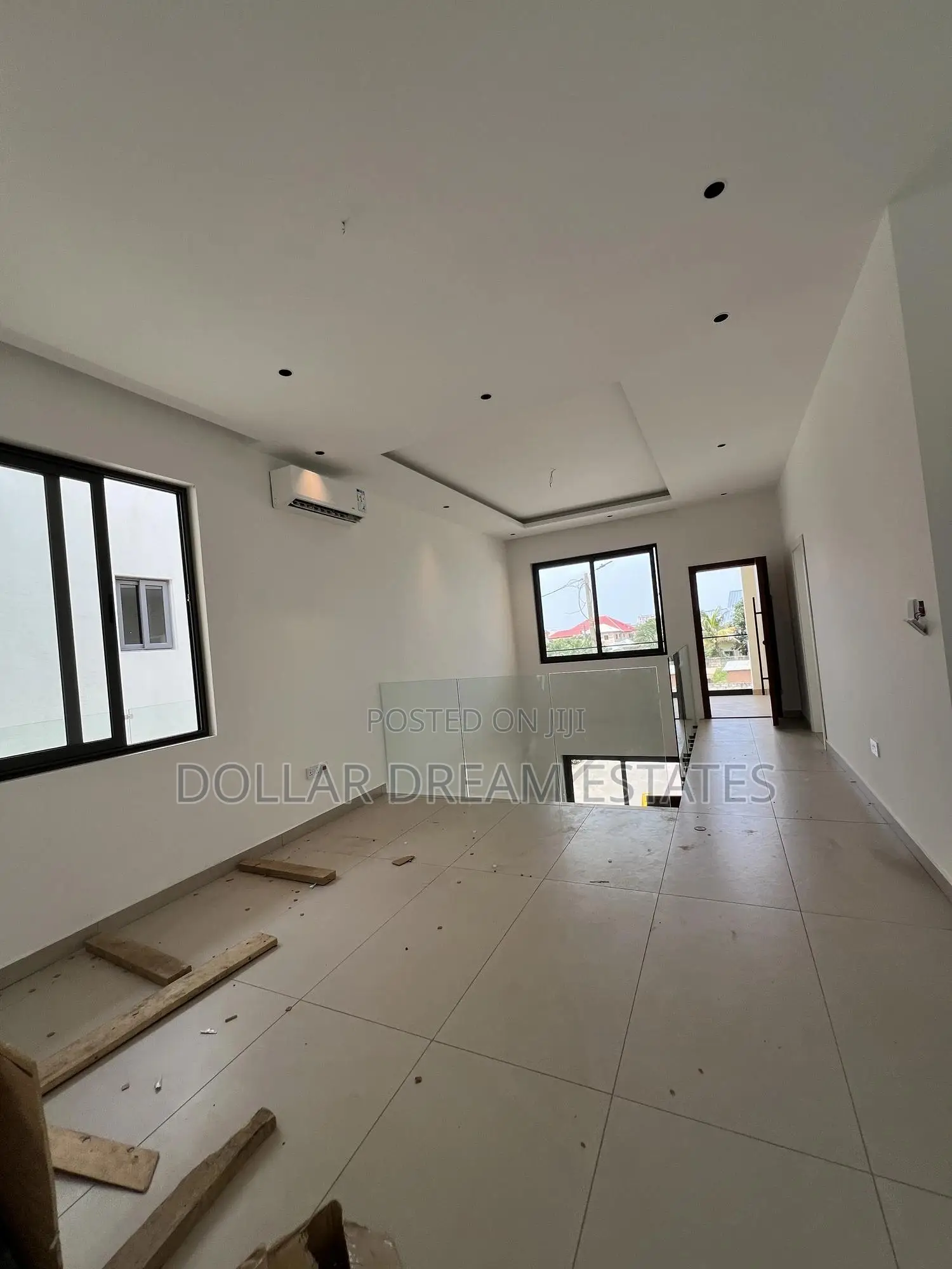 5bdrm House in Adjiriganor for sale