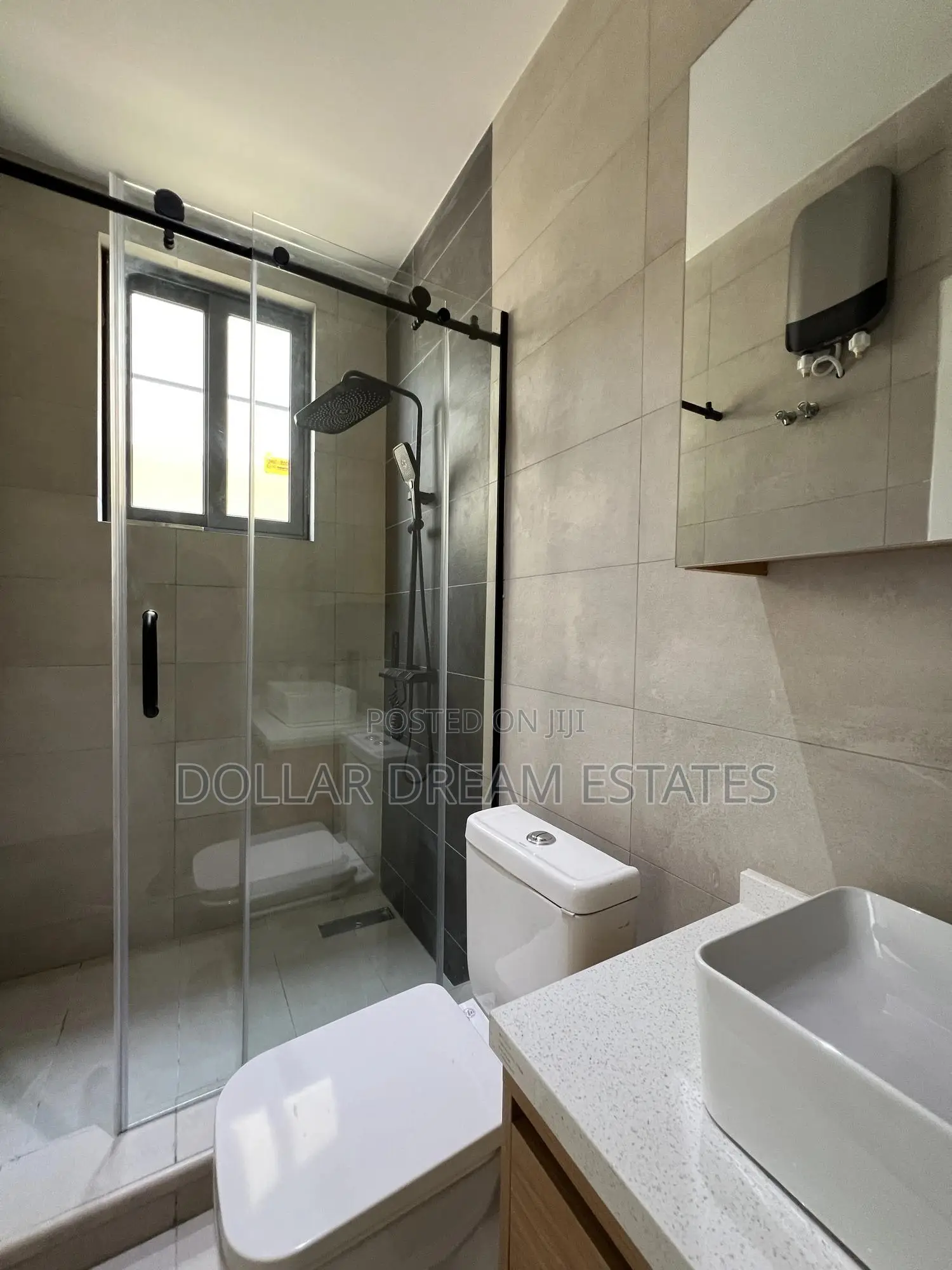 5bdrm House in Adjiriganor for sale
