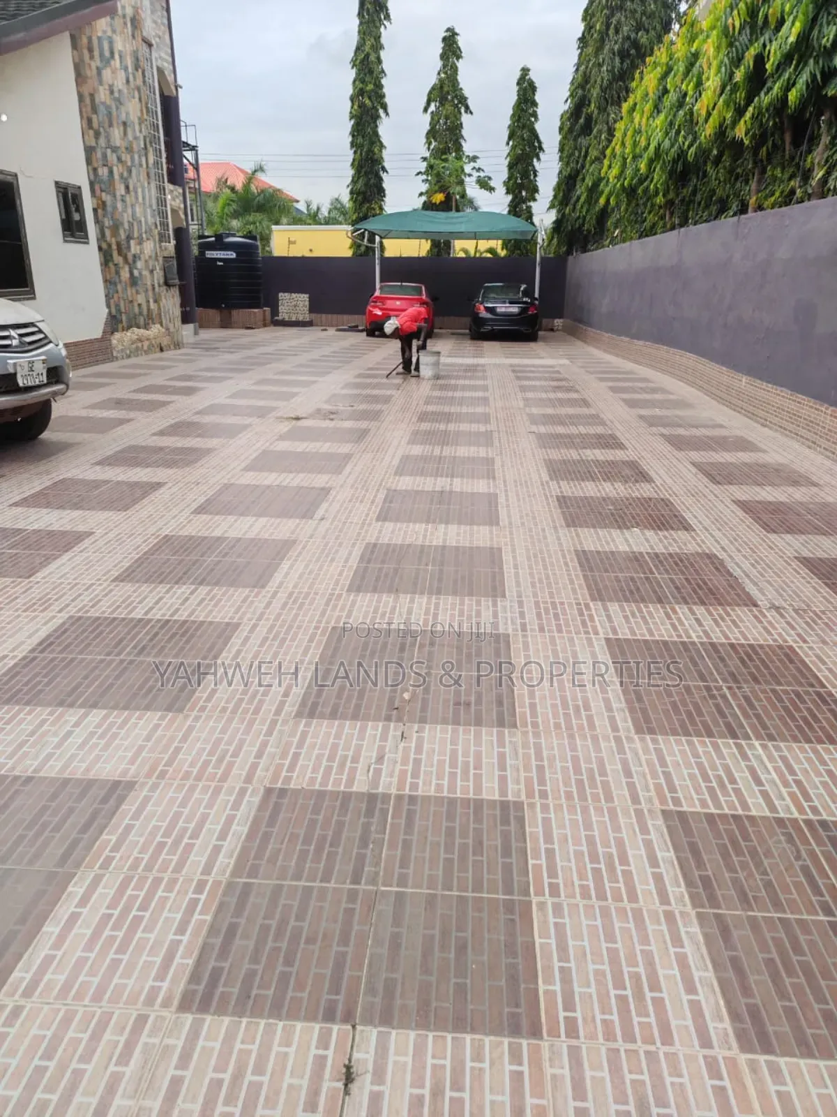 6bdrm House in East Legon for rent