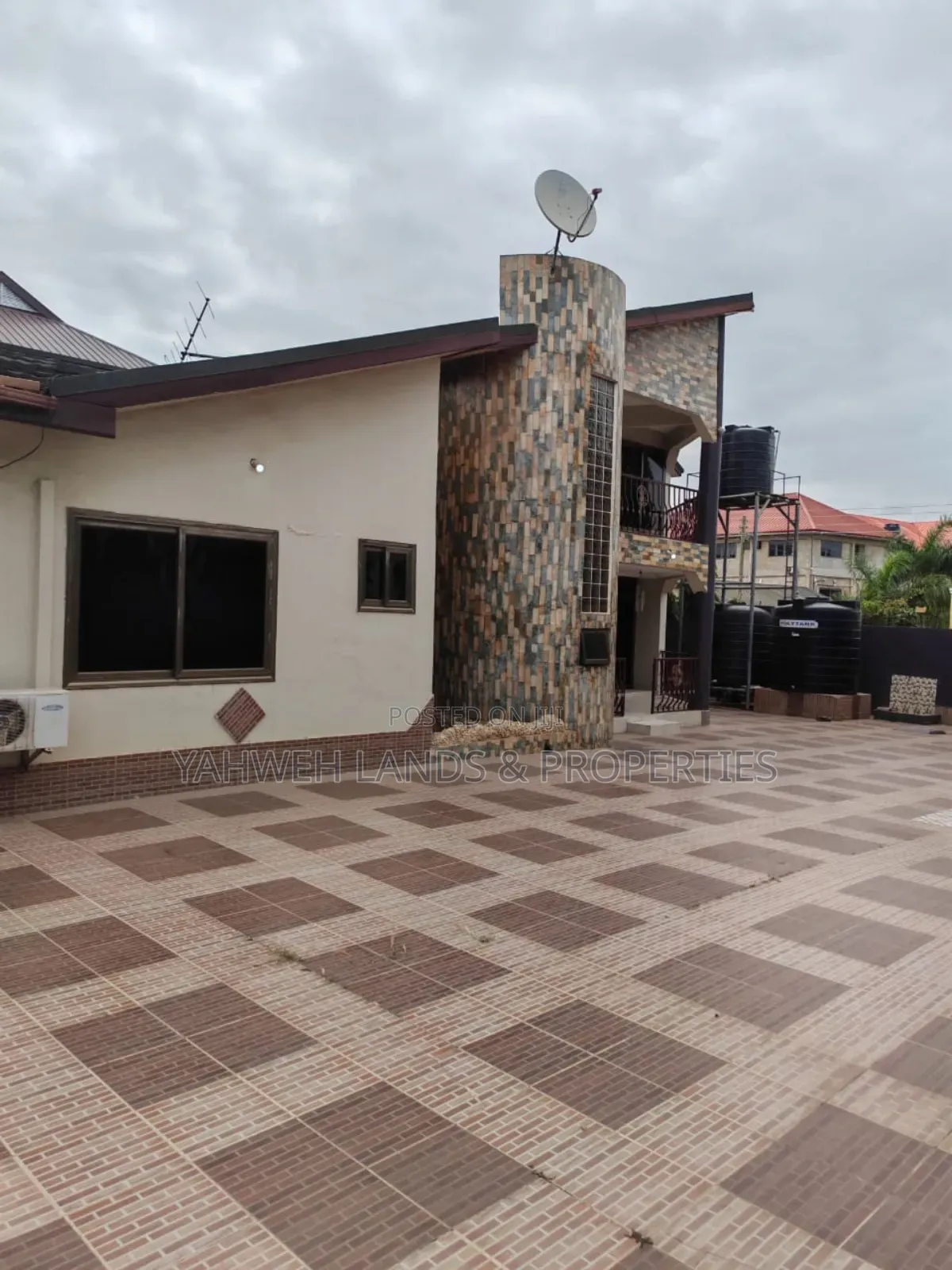 6bdrm House in East Legon for rent