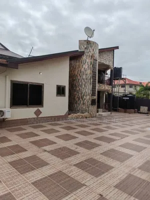 6bdrm House in East Legon for rent
