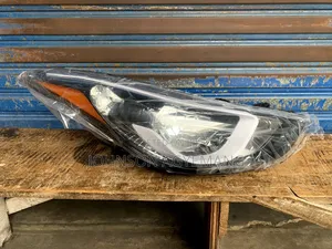 Hyundai Elantra 2014 Headlights
