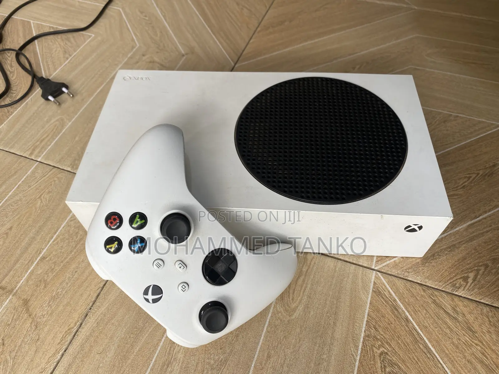 Xbox Series S Console With One Pad