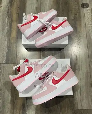 Nike Air Force 1