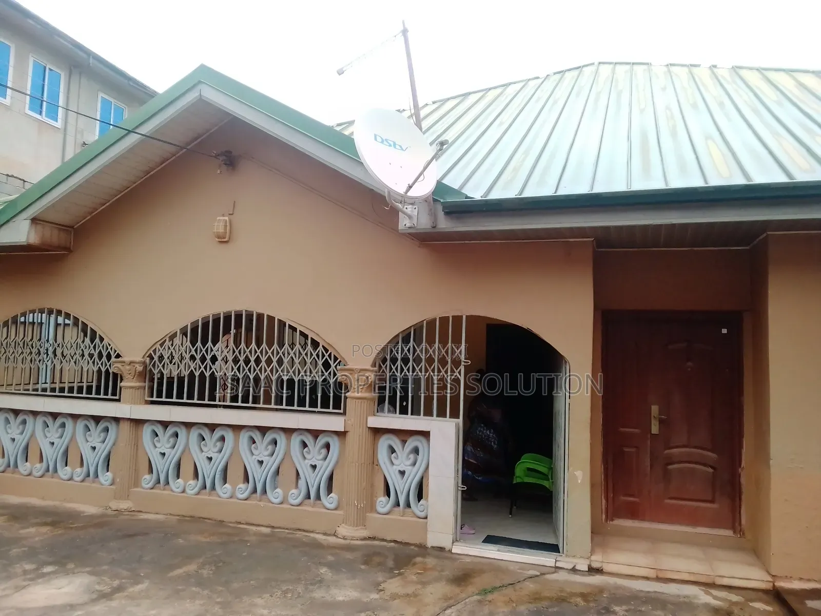 4bdrm House in Isaac Propertes, Takoradi for sale