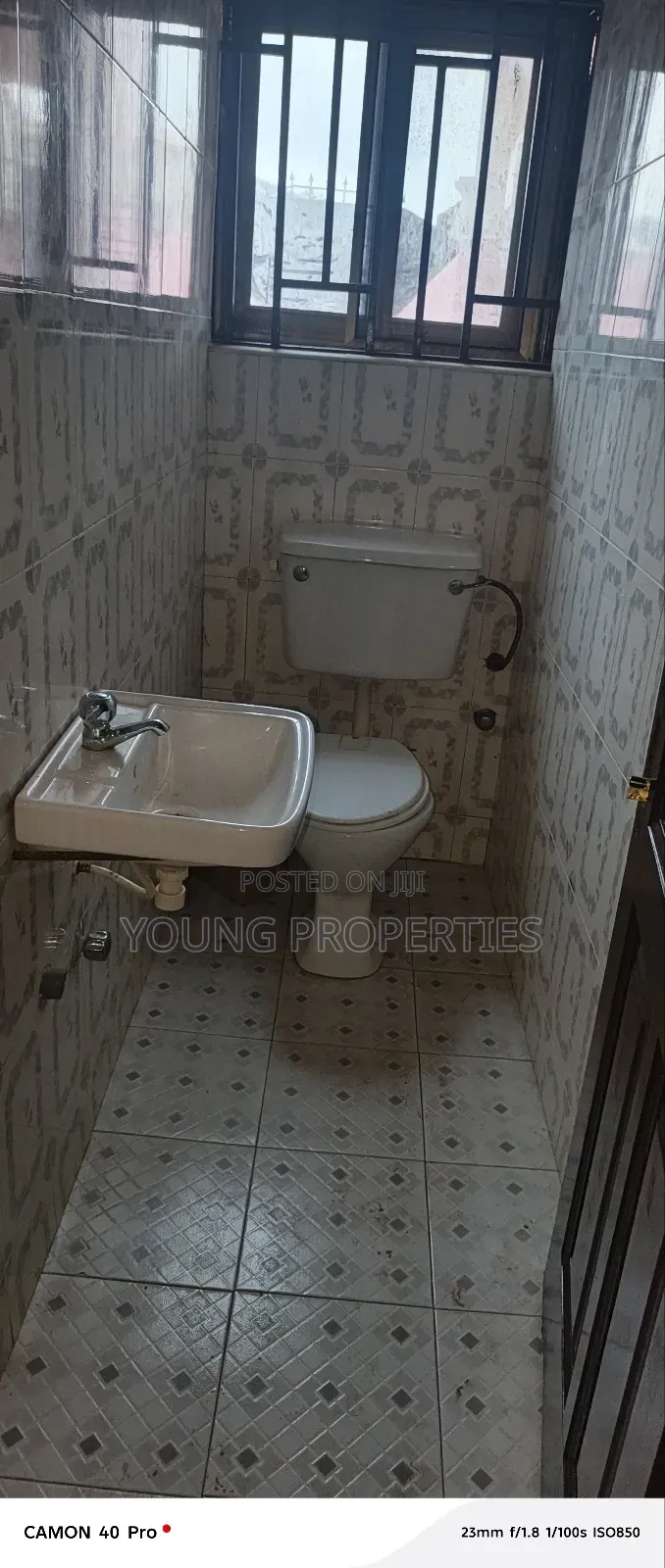 4bdrm House in Kasoa Liberia Camp for sale